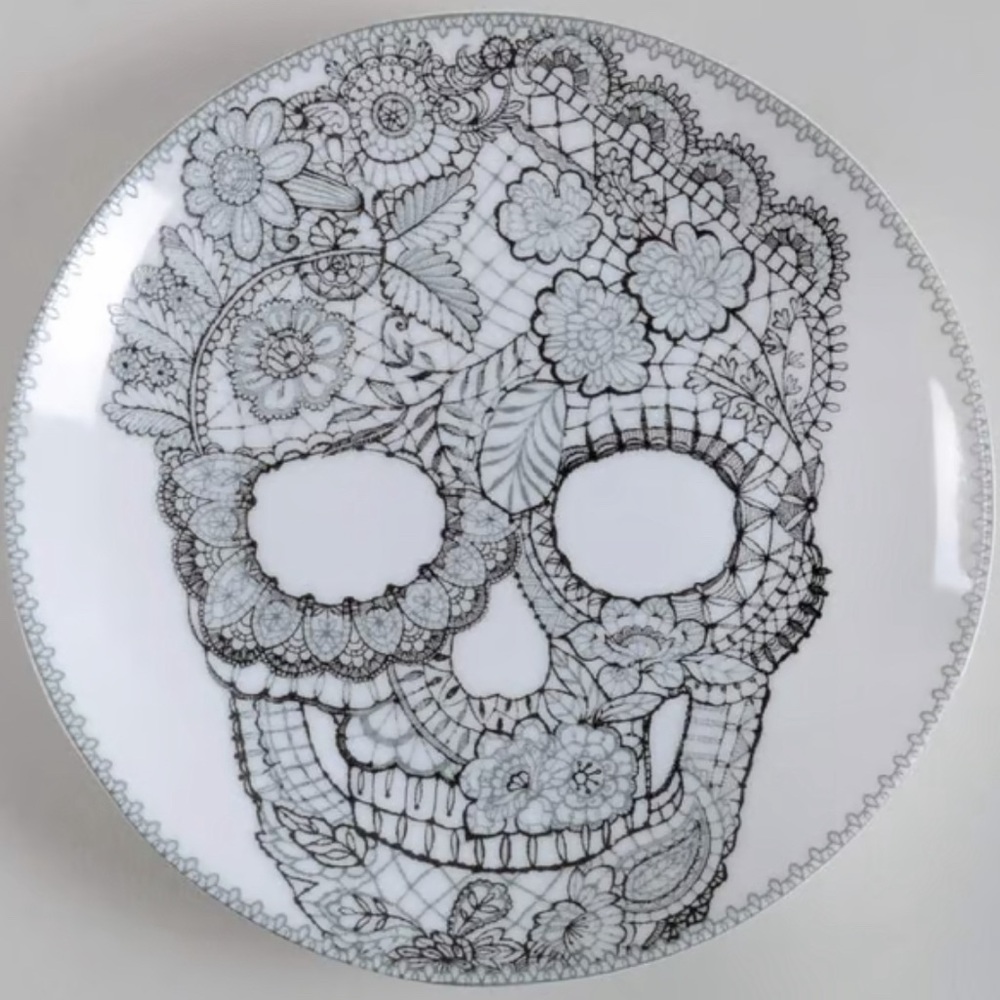 222 Fifth Halloween Skull Lace Plates- Discontinued-NWT FOUR